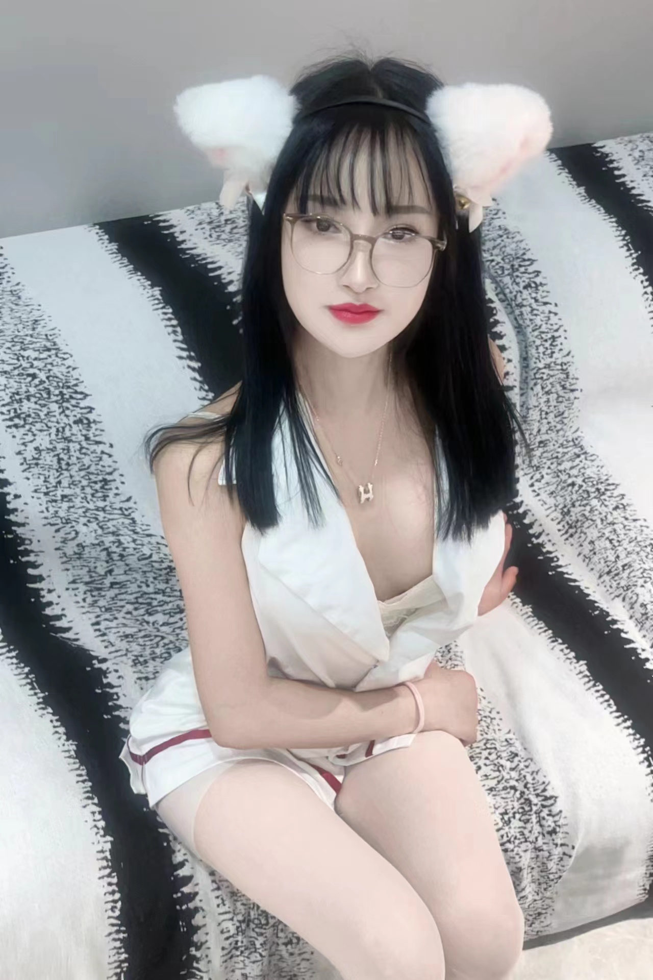 夫子庙美艳眼镜御姐