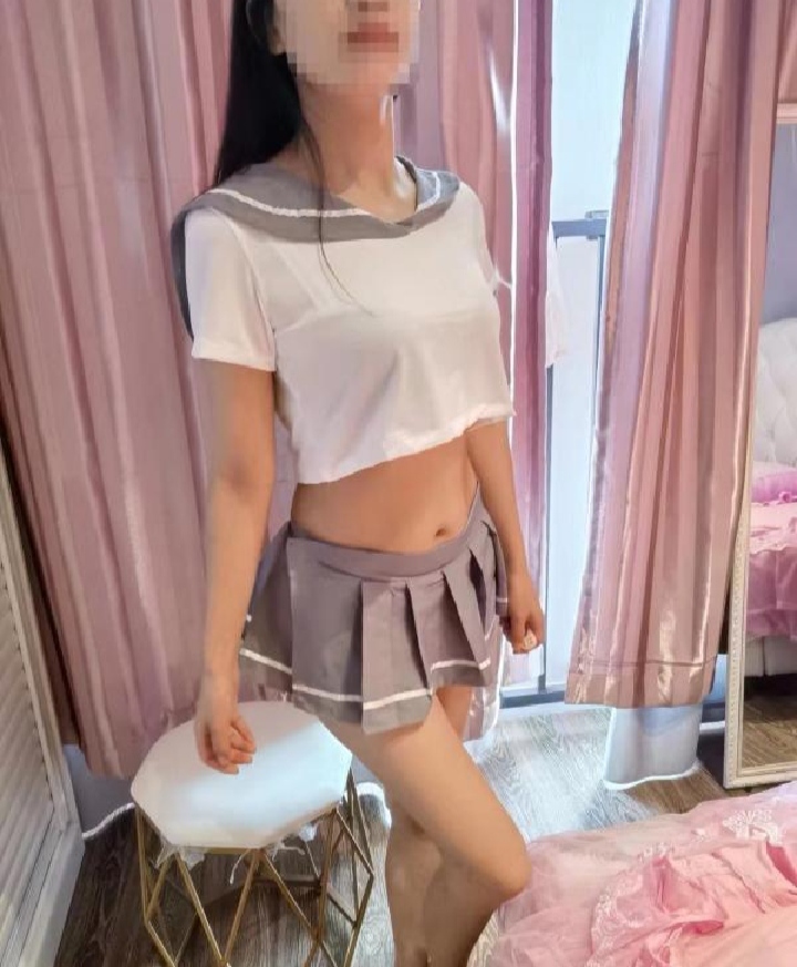 瑶海情趣大胸辣妹菲菲