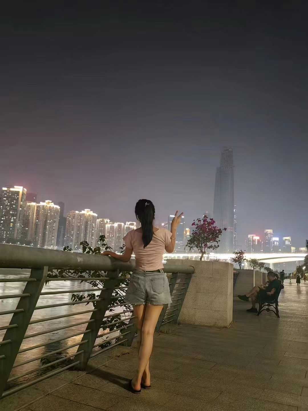 武侯区火热大白兔丽丽