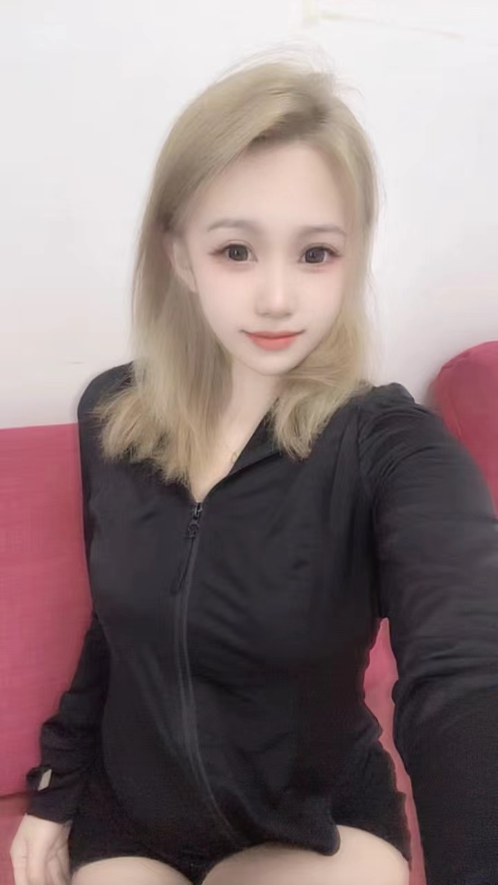 和平粉嫩学生妹奶瓶