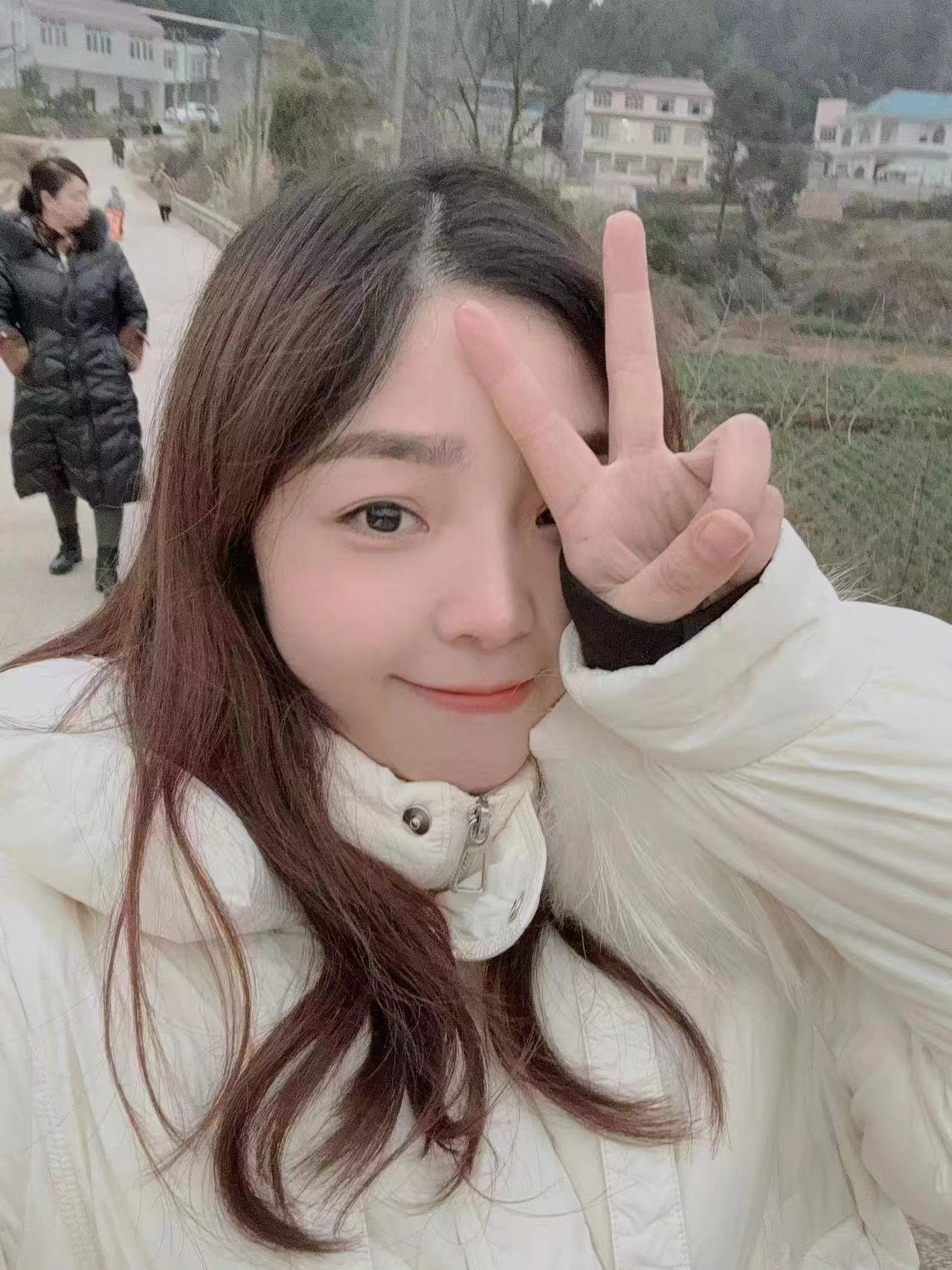 双流白嫩甜妹雨兮