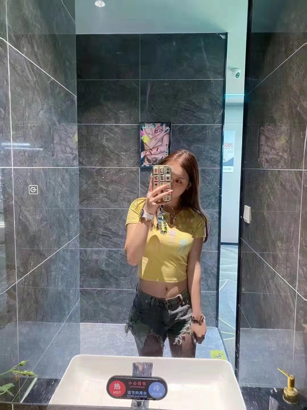 道里撩人嫩妹安妮