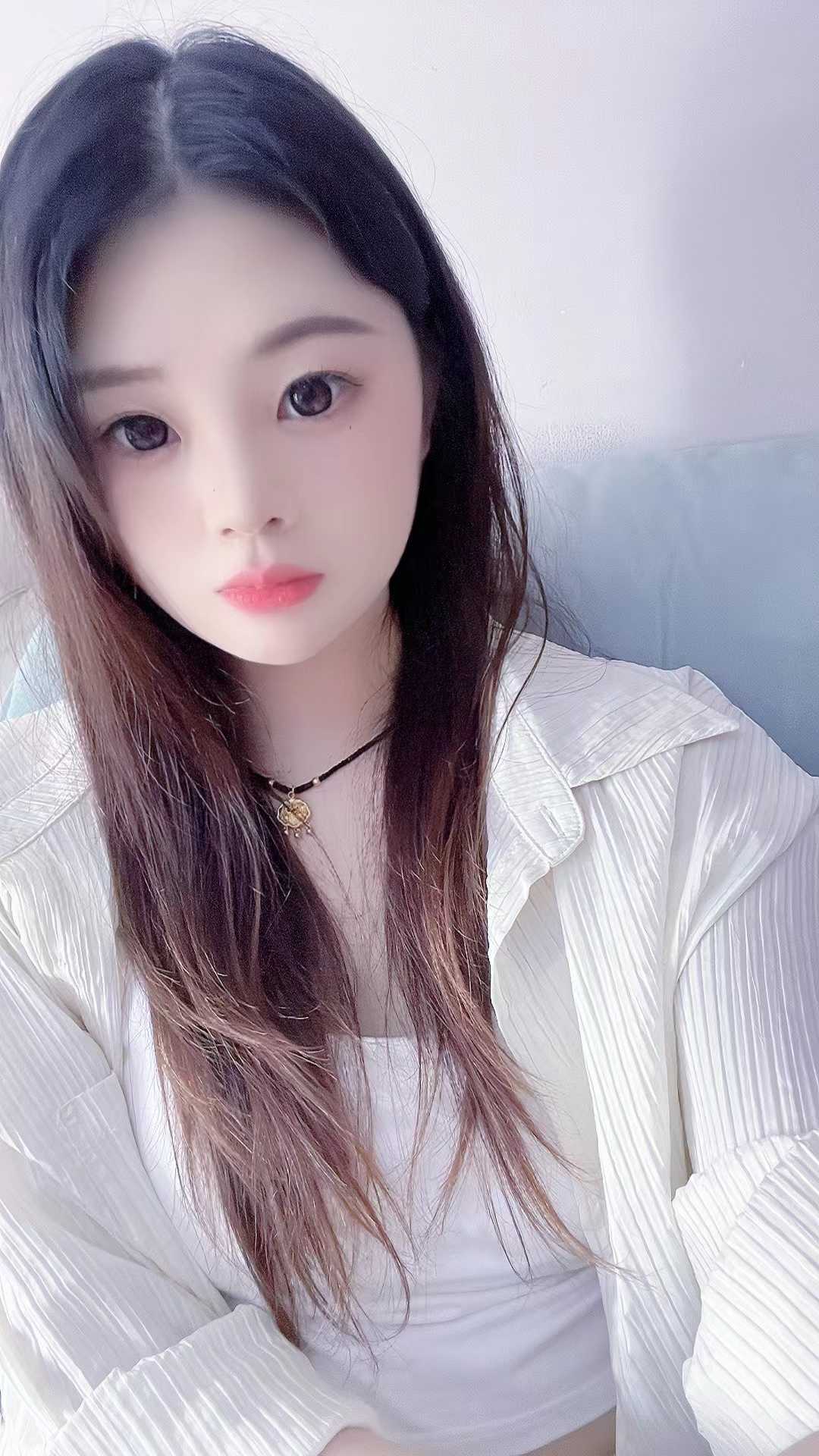 闵行白嫩甜妹薇薇