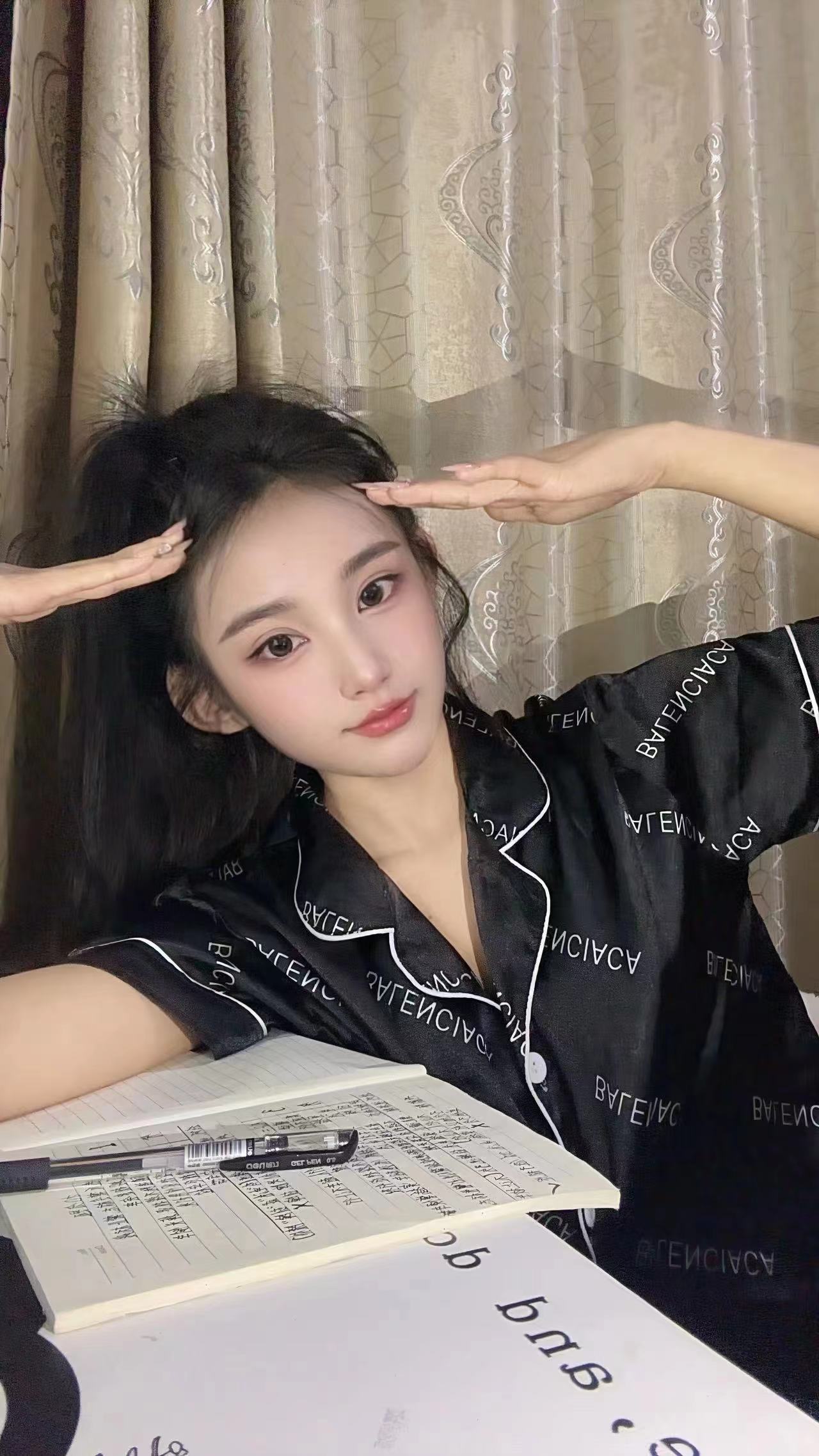 本人在南宁从事美容工作，收入不稳定，个人出来兼职