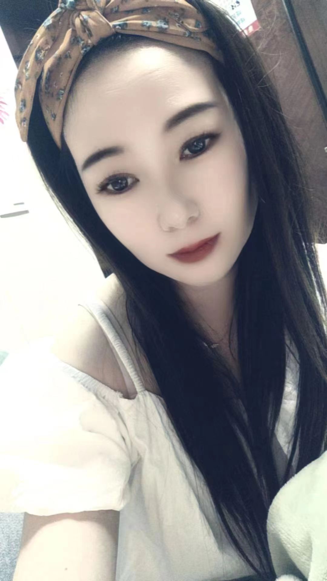 中原区娇媚小姐姐云朵