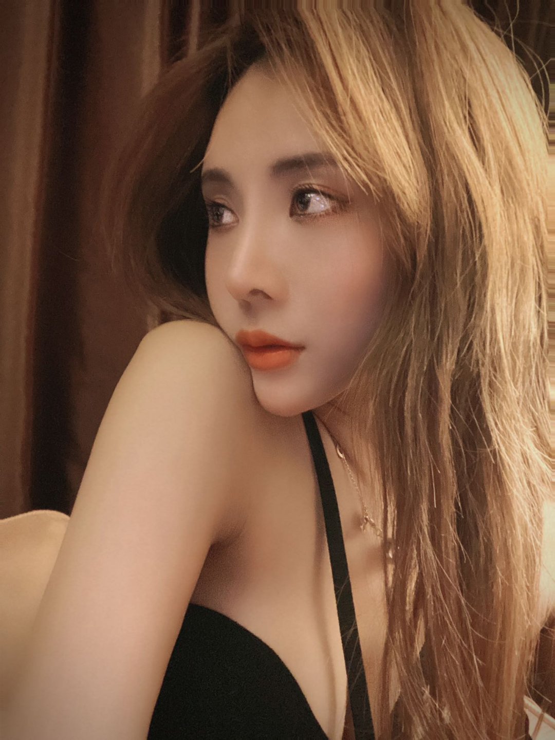 前凸后翘嘉兴人裸足172