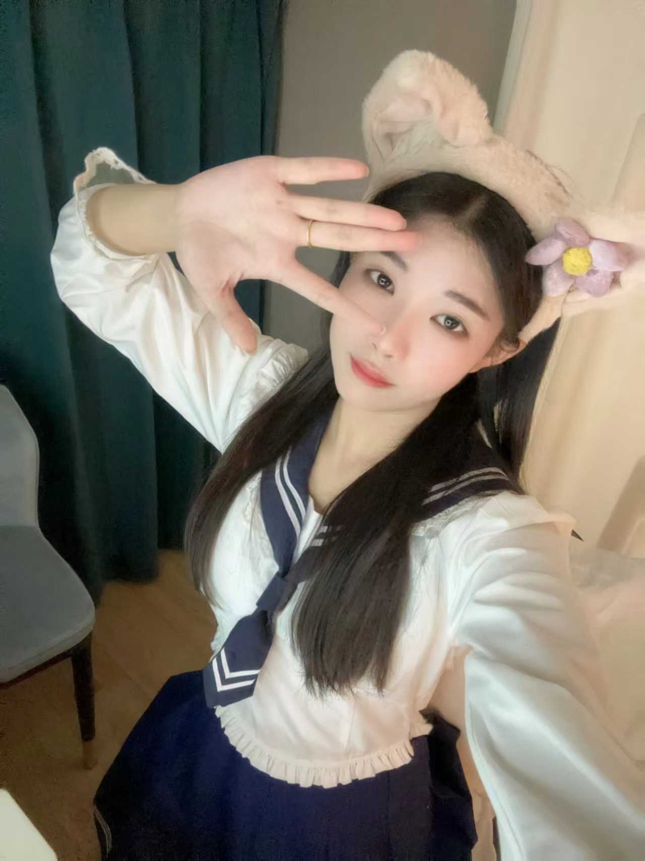 包河区白嫩萌妹怡酱