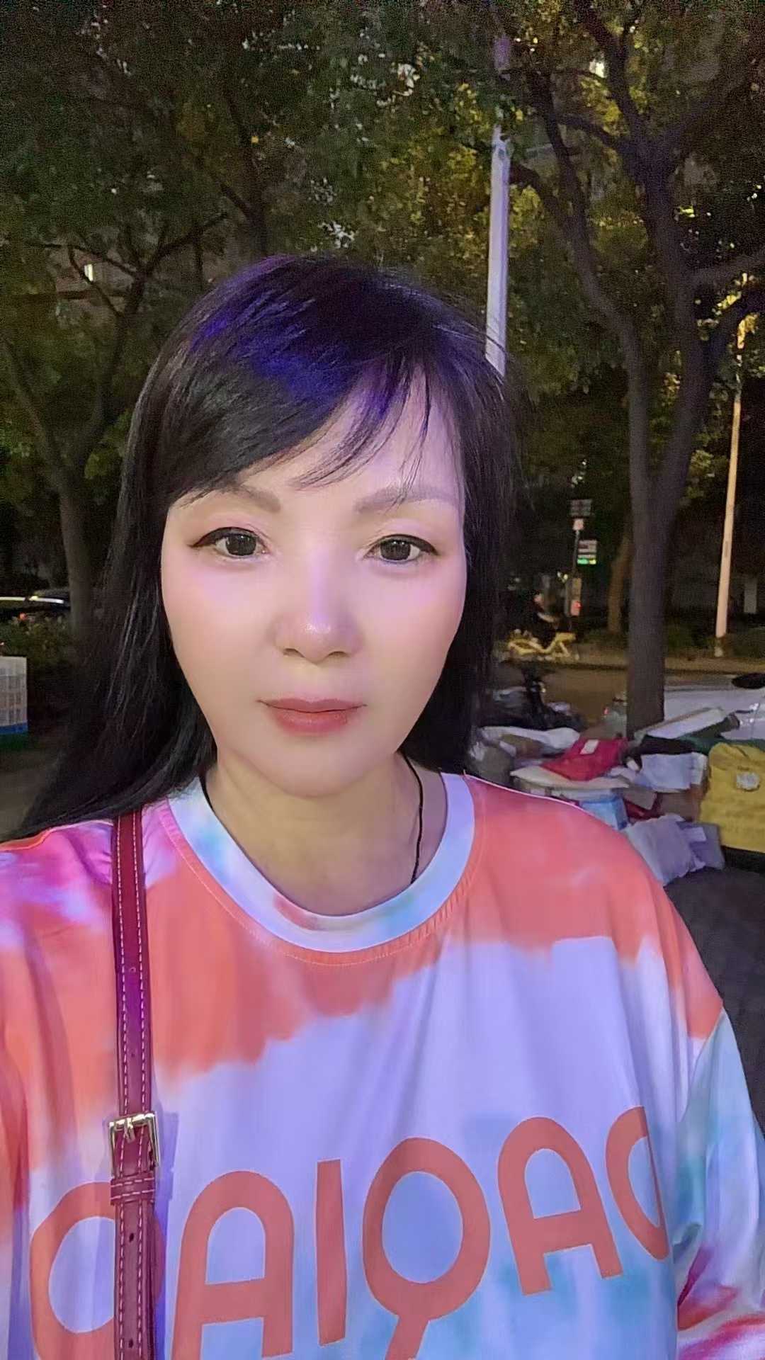 浦东杨思欲望大奶少妇琪琪