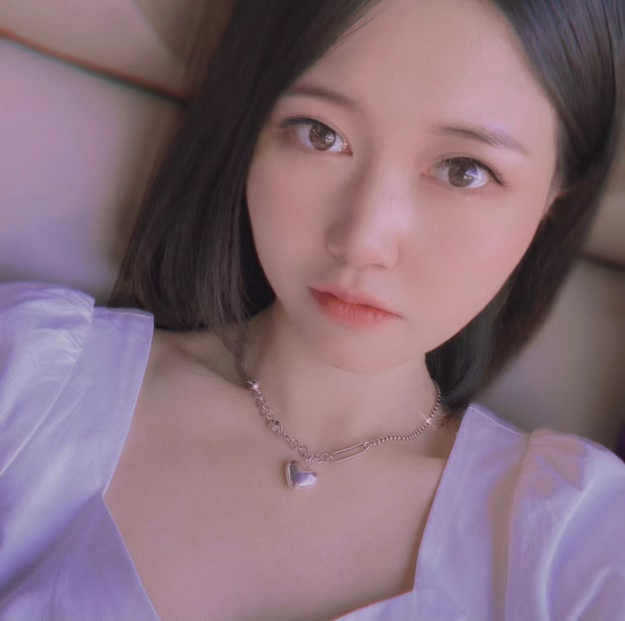 主动温柔，人照一致