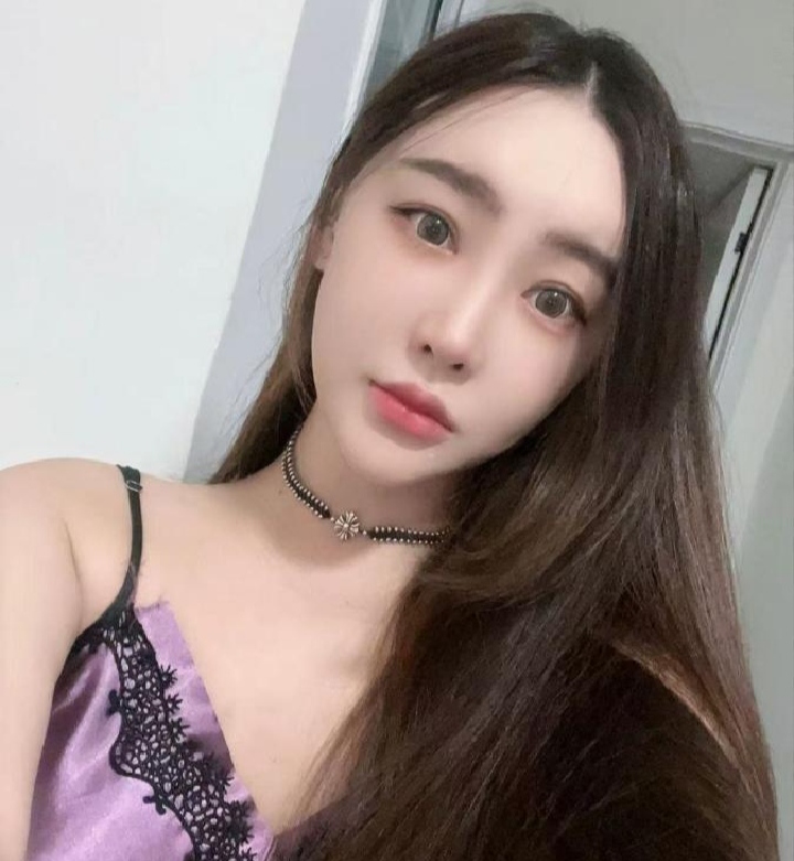 朝阳诱人御姐白雪