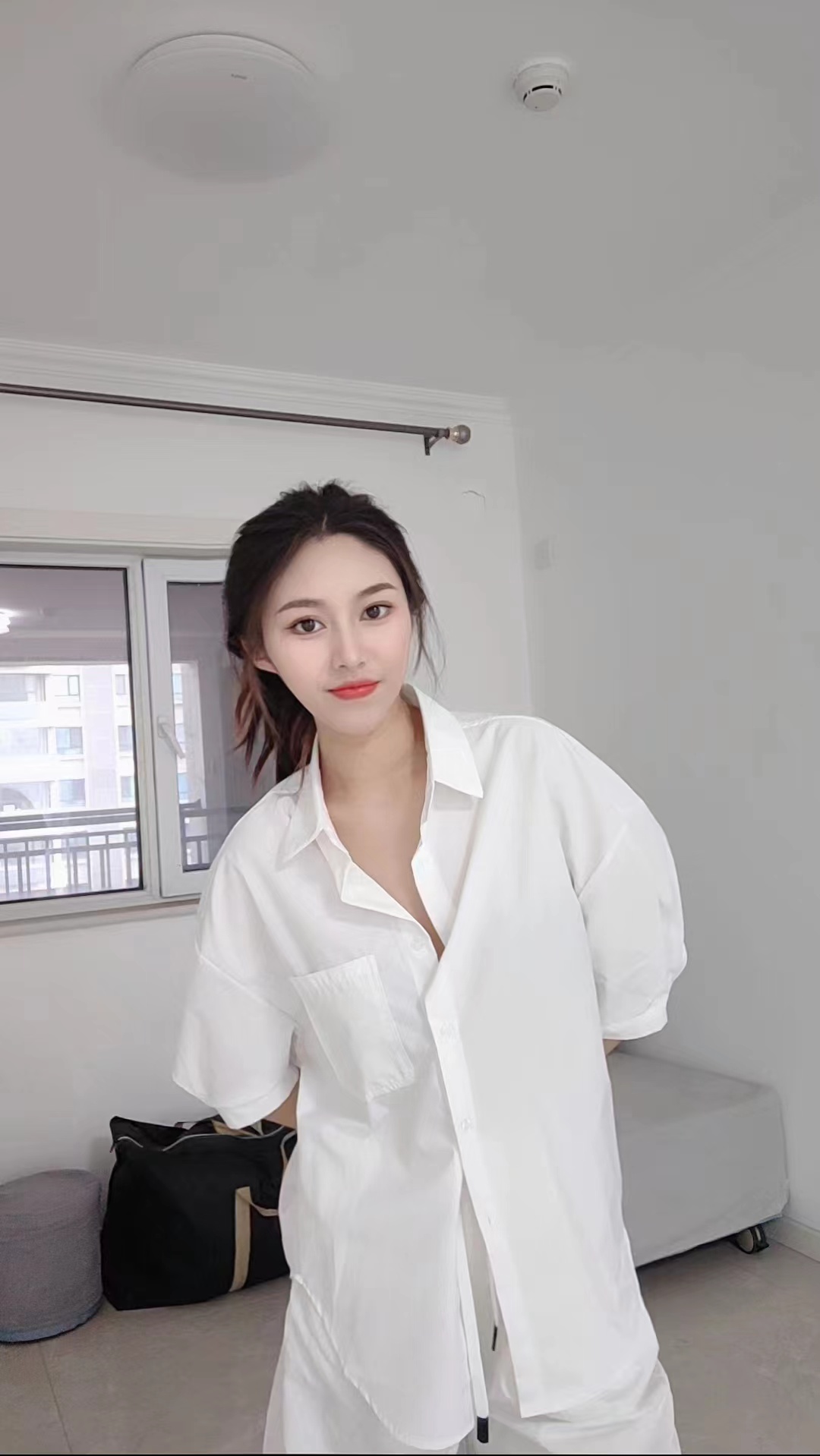 分享一轻颜美女，已验证