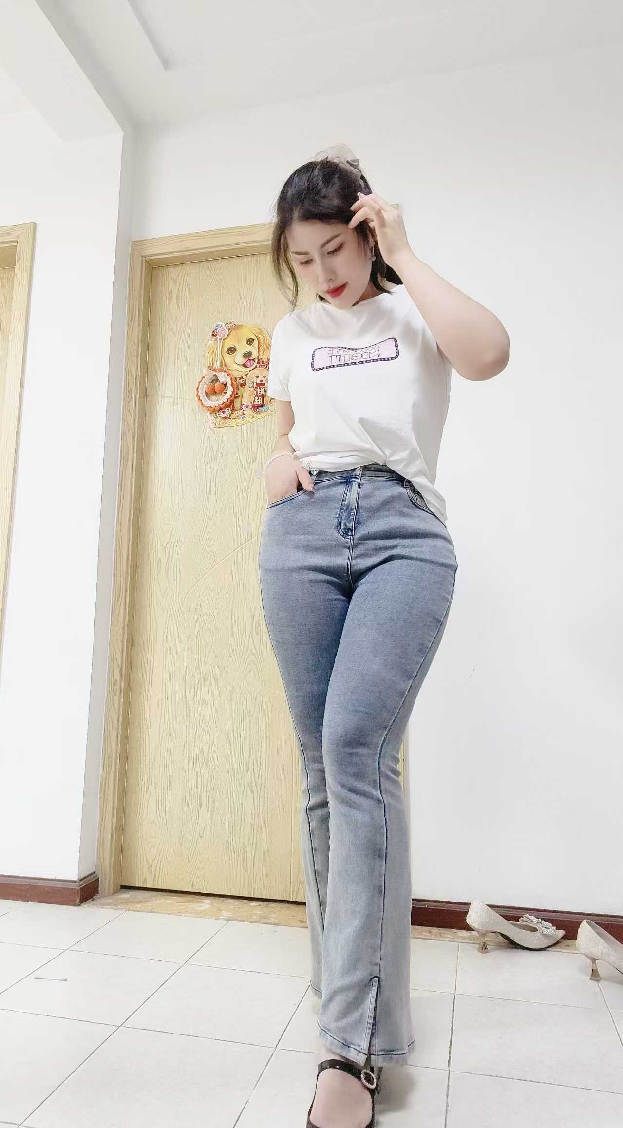 观山湖区丰润迷人川妹