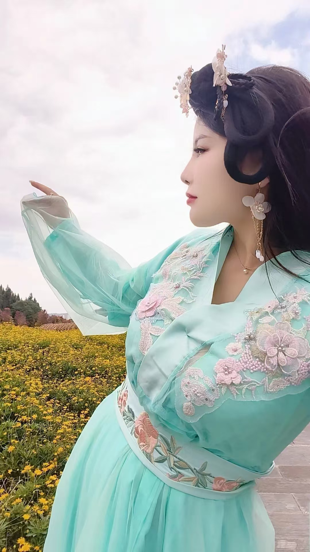 观山湖区丰润迷人川妹