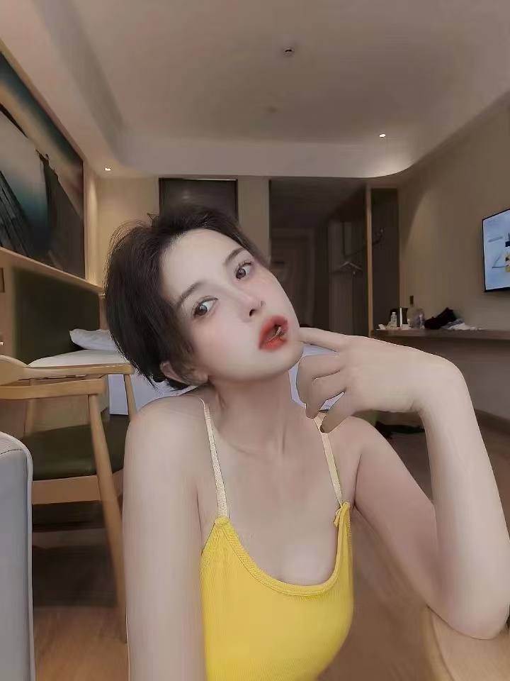 上城区迷人大白兔小少妇