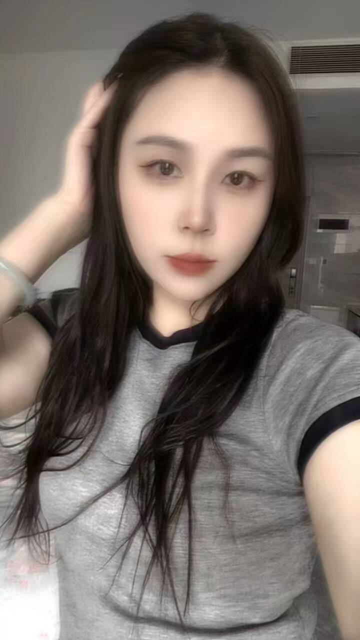 带皮肤的御姐性感妹子