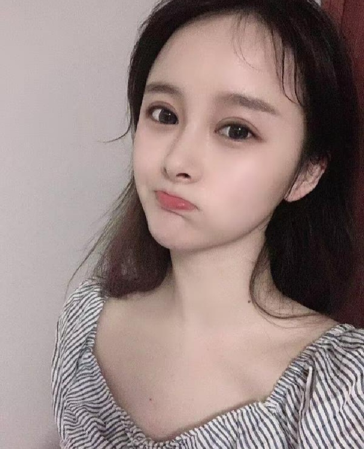 福田可口小甜妹落落