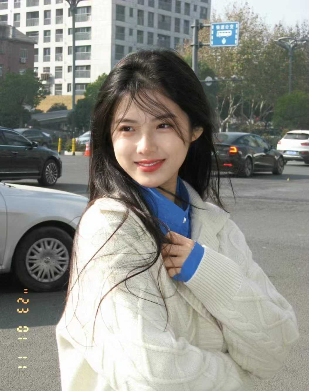 洪山区白嫩甜妹朵朵