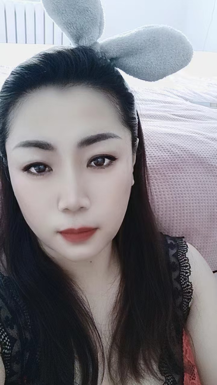 历城巨乳御姐少妇