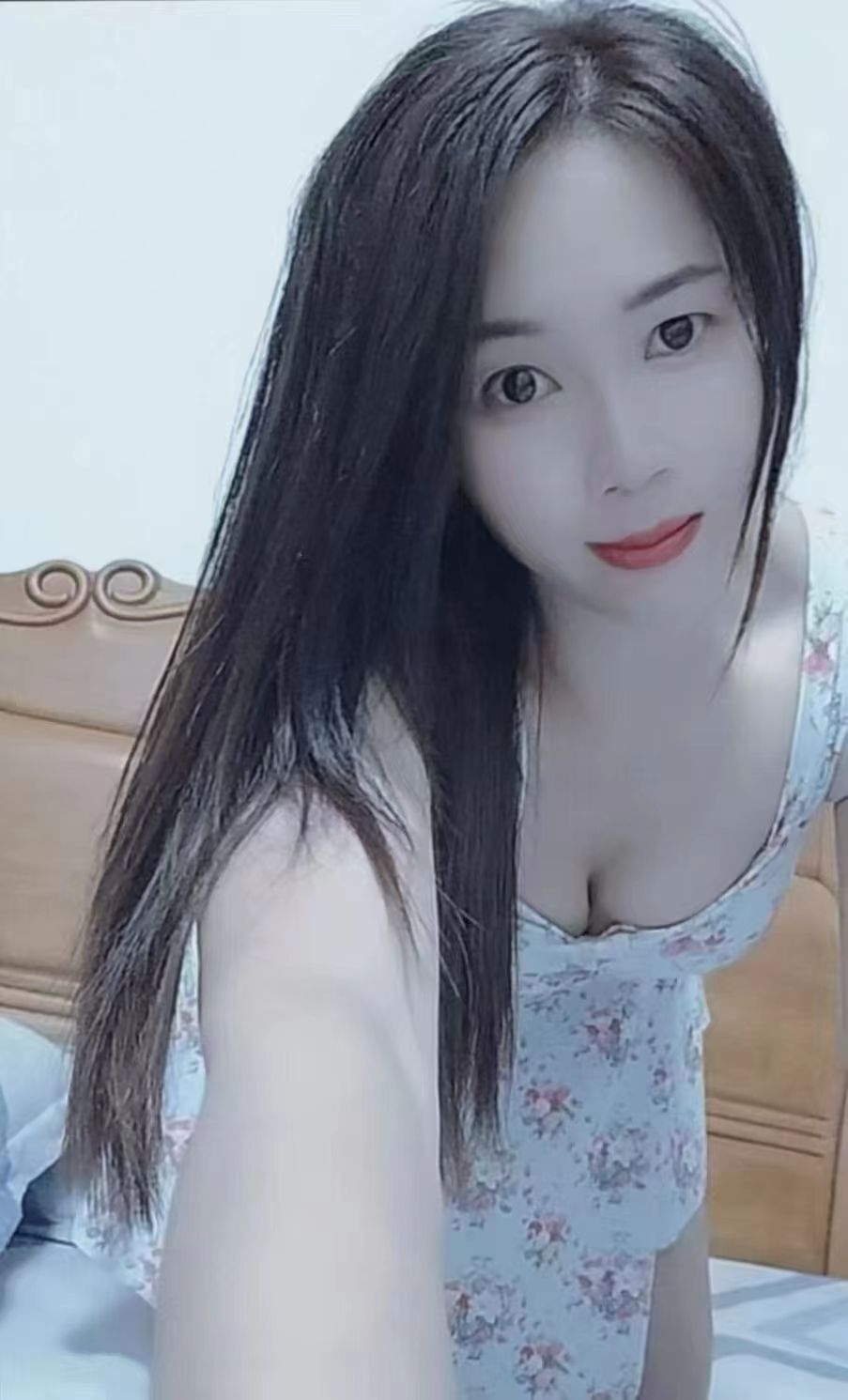 秦淮丰润惹火小姐姐笑笑