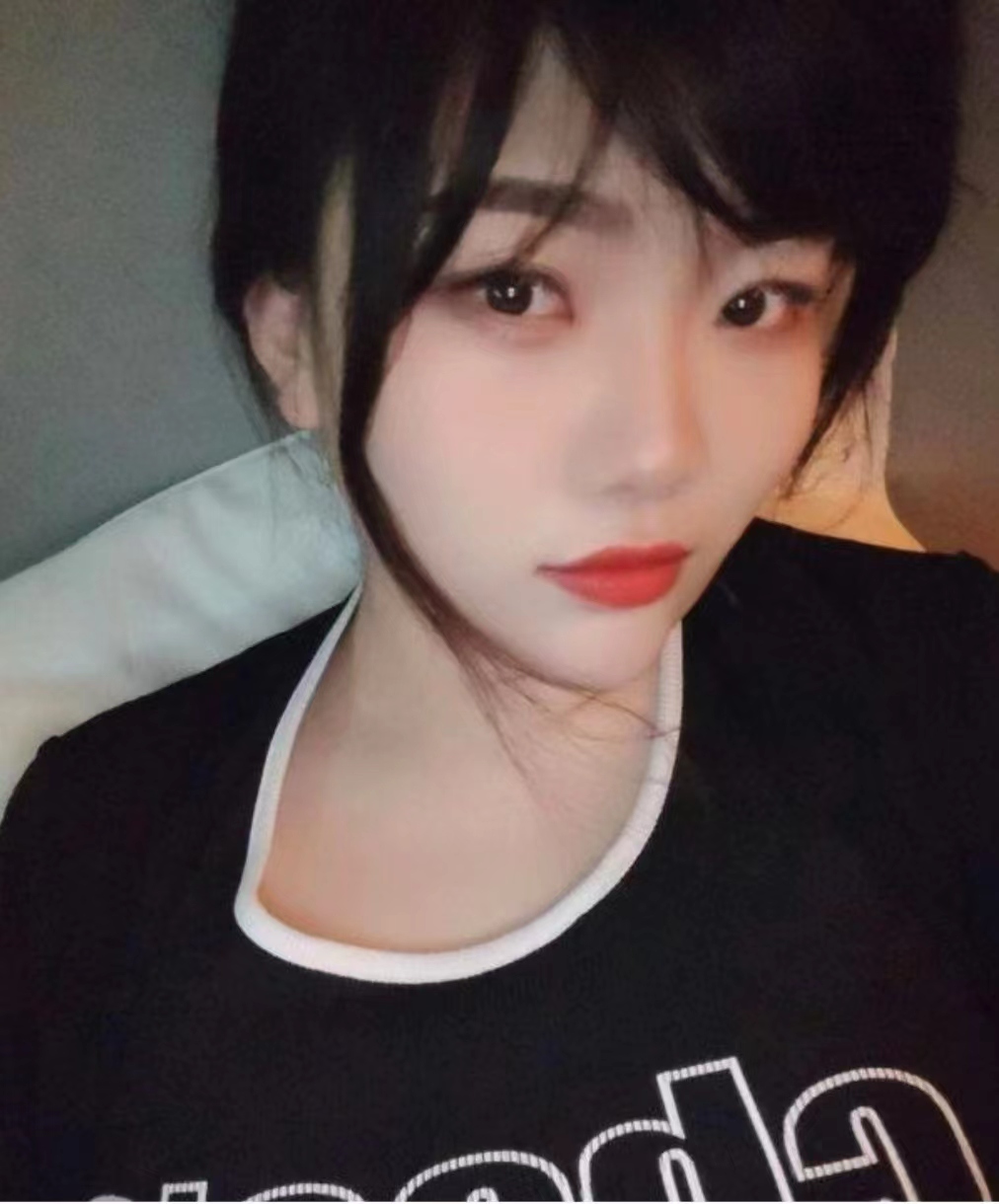 裕华区新晋白嫩宝藏女孩