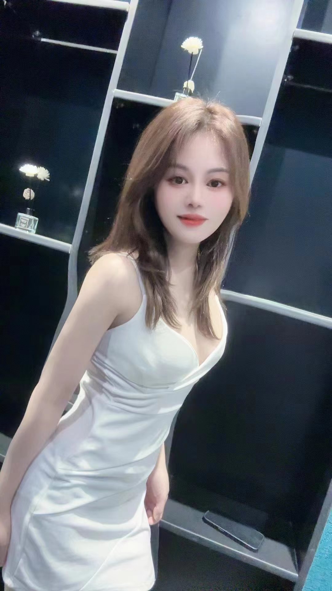 梅花园性感辣妹静静