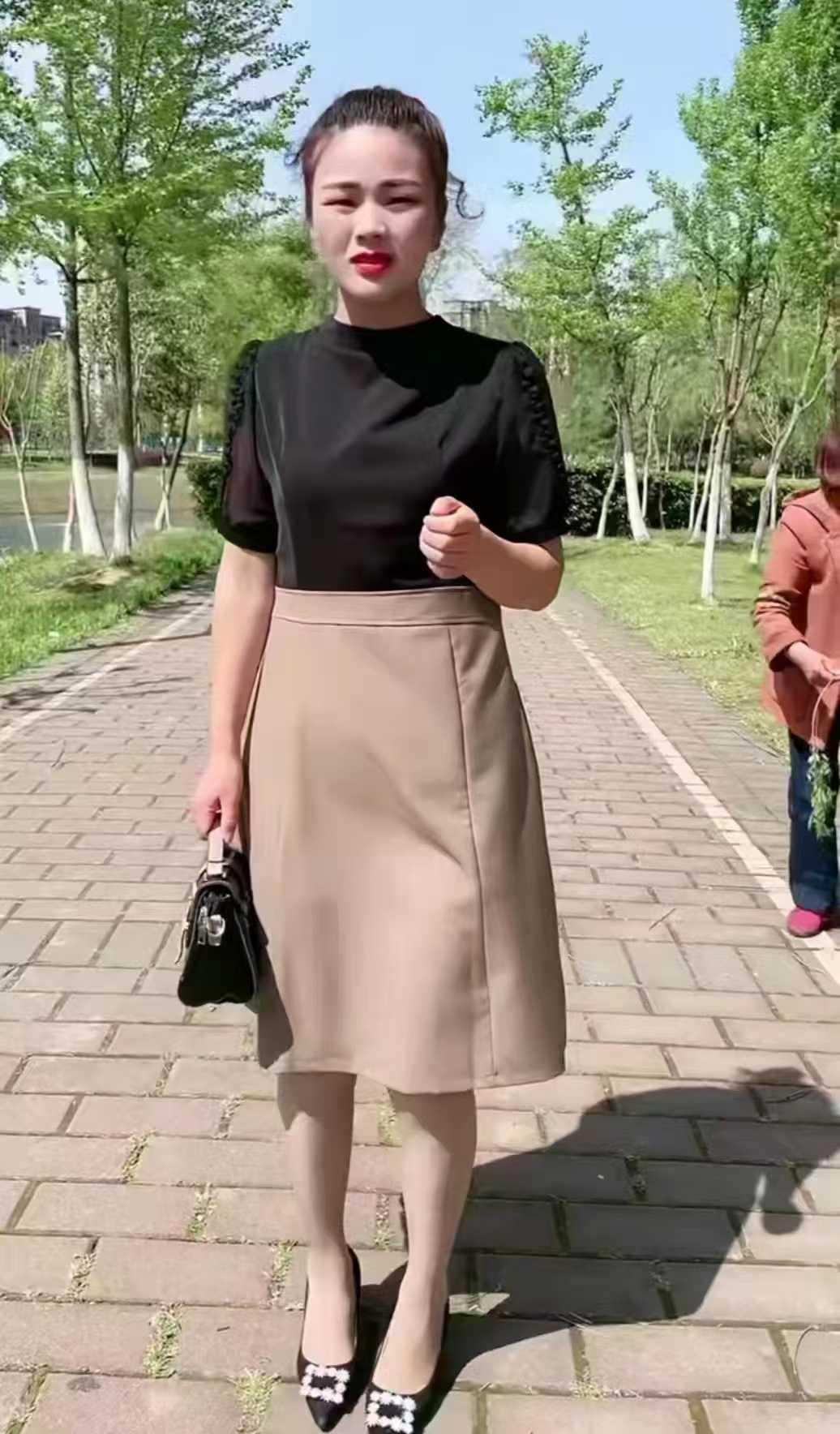 胸大熟女,服务很好,泄火适合