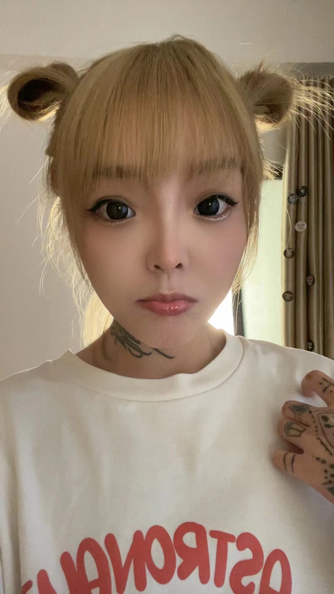 坂田美艳纹身辣妹