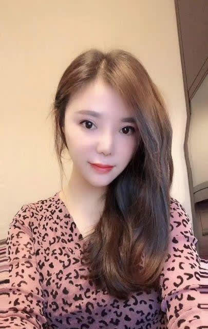 年轻小姐姐，身材很ok