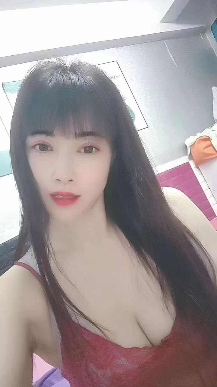 罗湖区巨乳辣妹冰淇淋