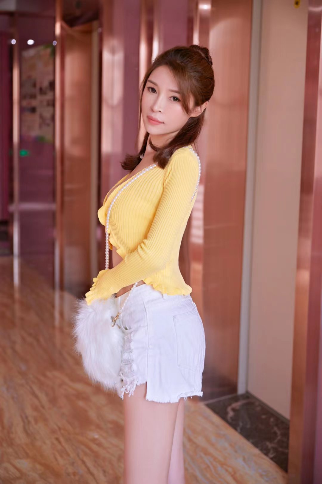 天河温柔服务系小姐姐思思