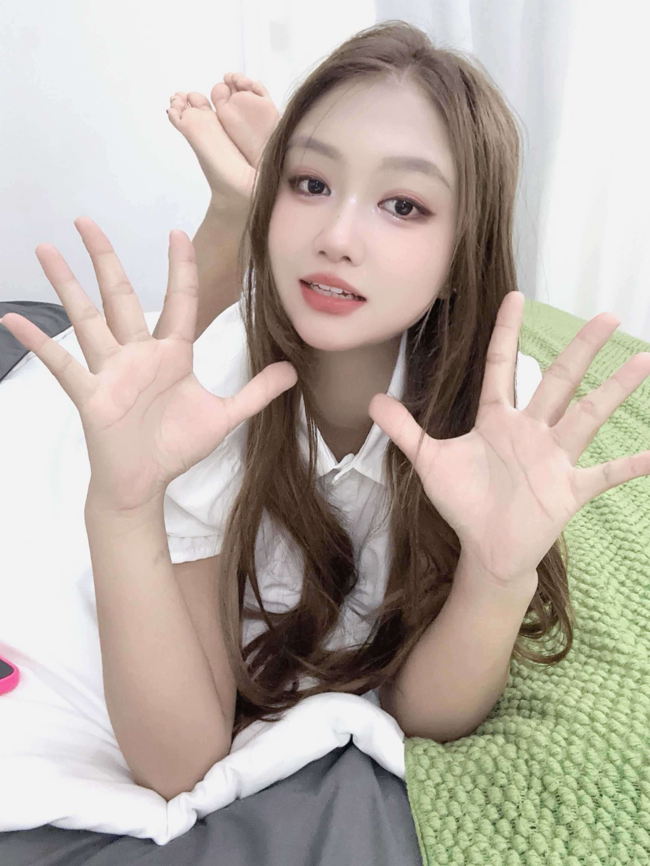 斯文听话、文静小妹双休日兼职