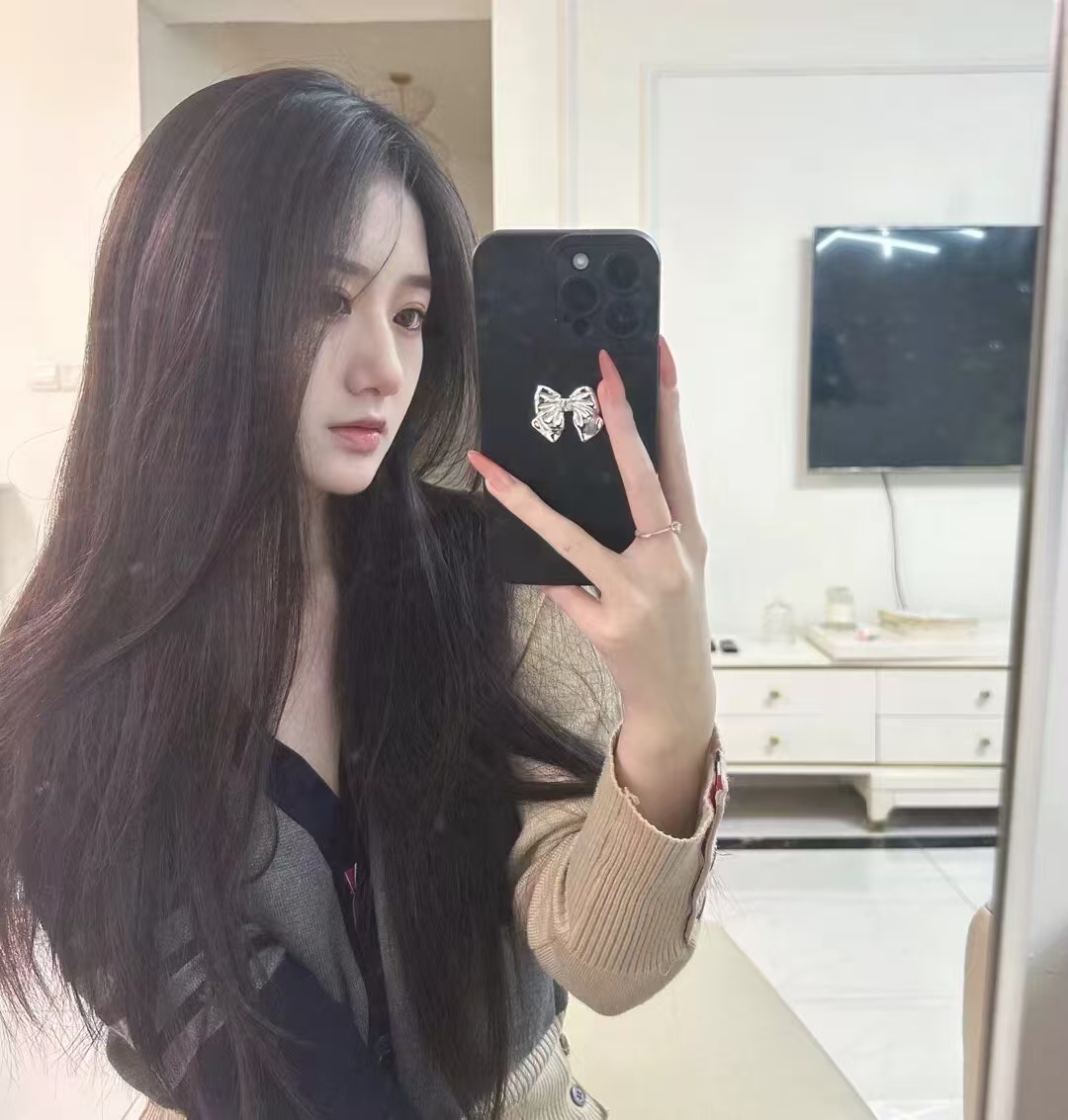 芙蓉区黑丝御姐，很滑很润