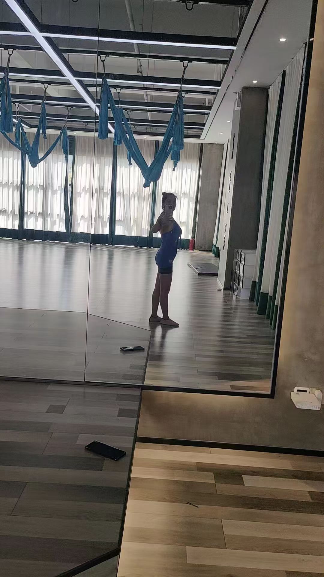 官服瑜伽辣妹妞妞