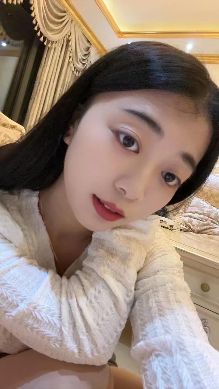 上完课大汗淋漓，身材曼妙，好评