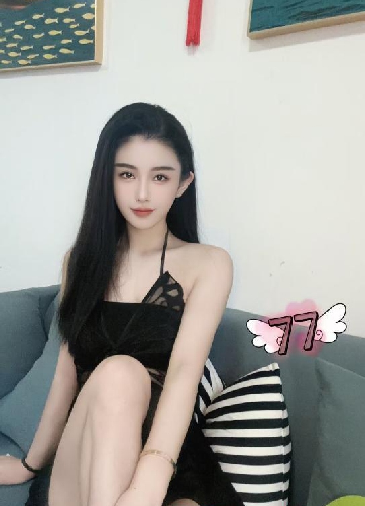 极品尤物甜妹七七