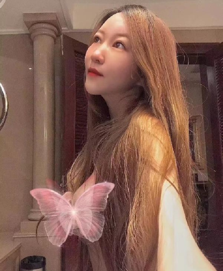 石牌桥性感辣妹丽丽