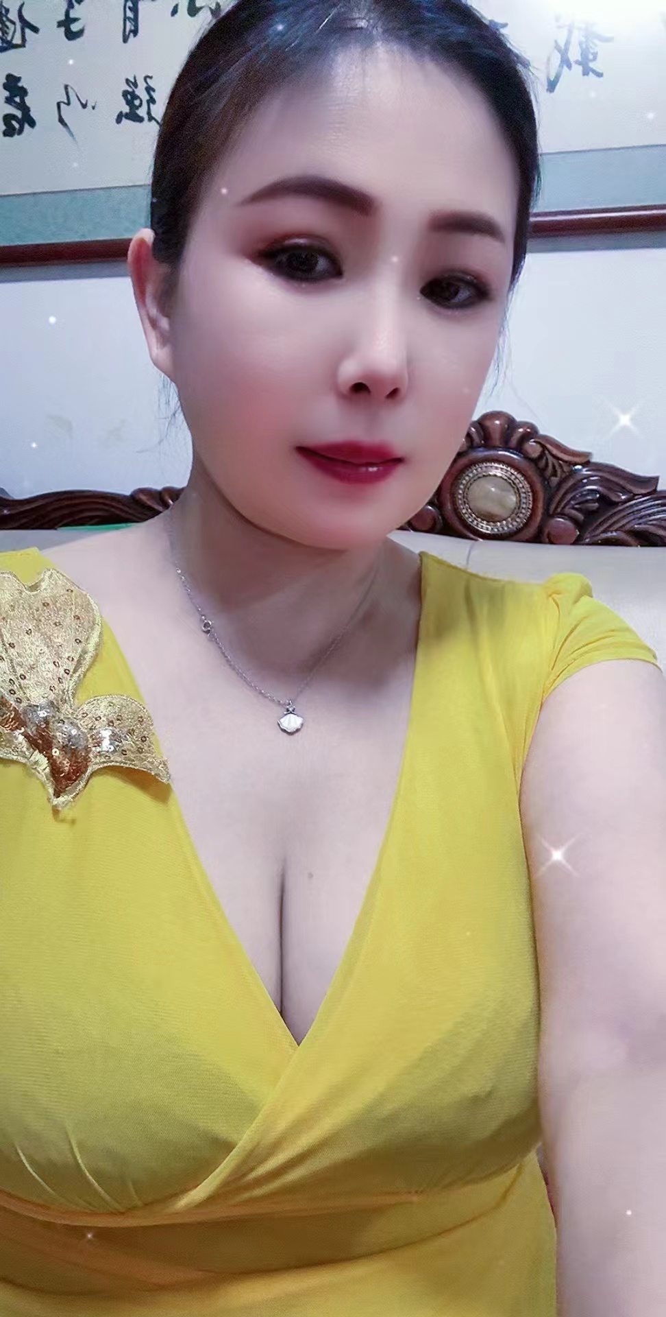 滨海风情熟女姐姐红玉