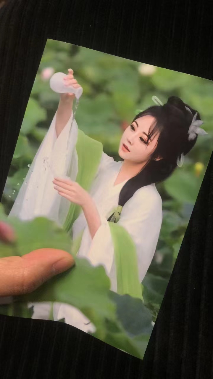 龙湖长腿辣妹琳琳