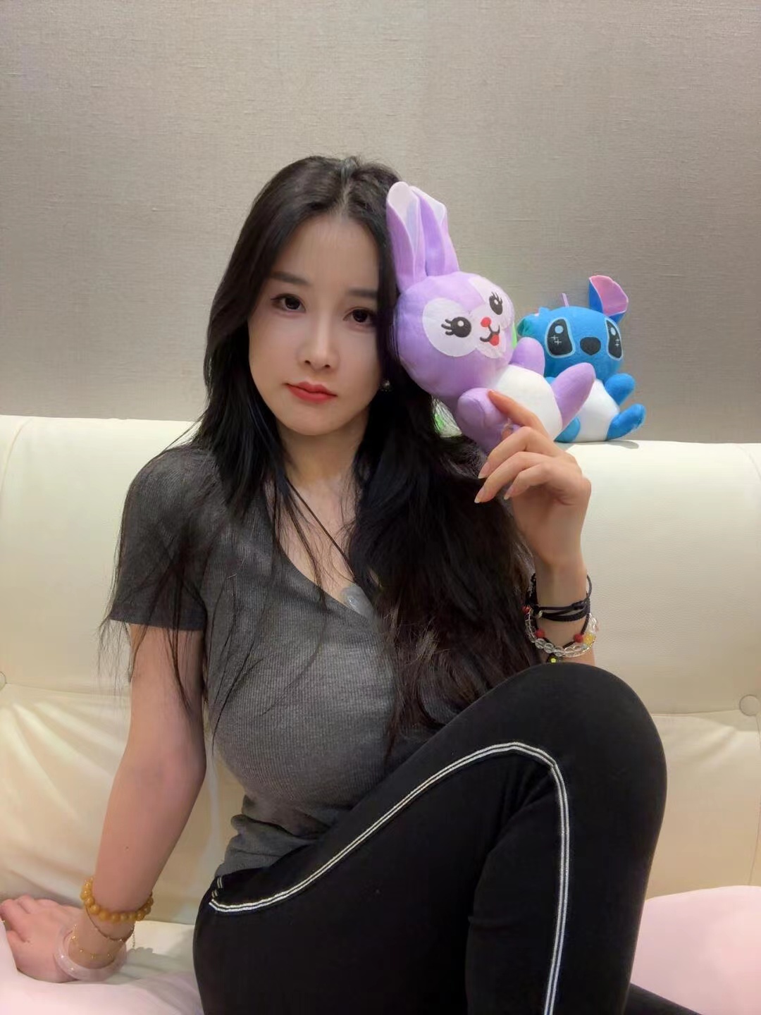 浦东极品巨乳辣妹小雅