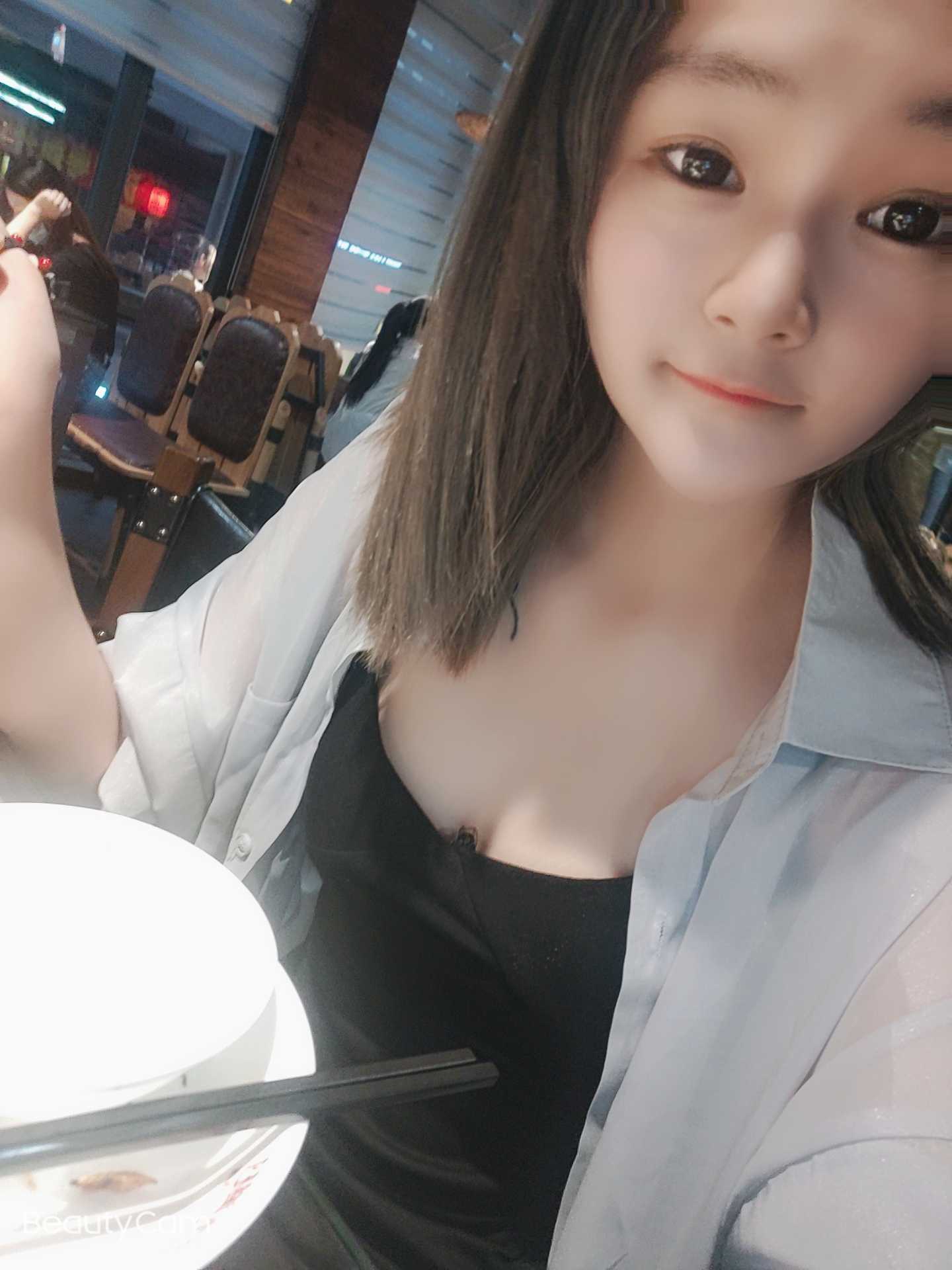 普陀火热嫩妞小薇