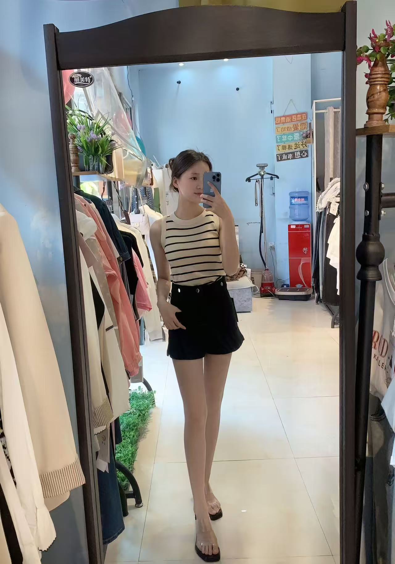 雨花白嫩甜妹晨晨