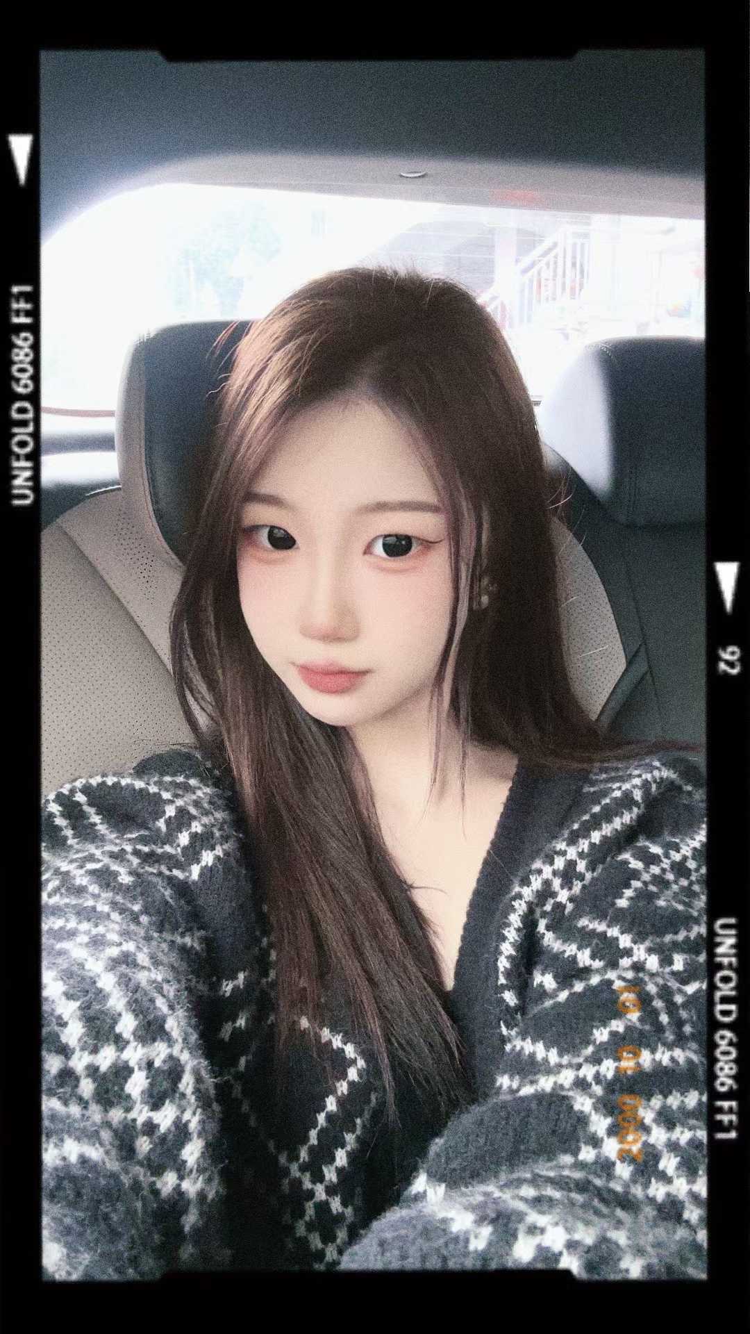 00后兼职学妹过年赚点零花钱