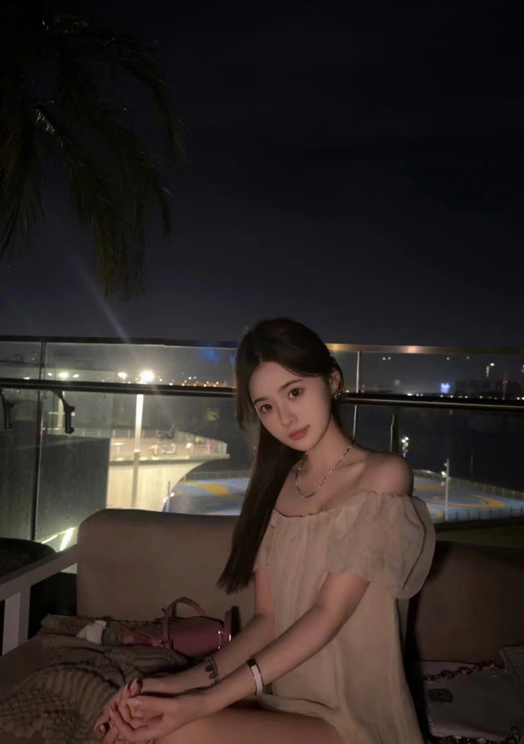 芙蓉区兼职性感美女