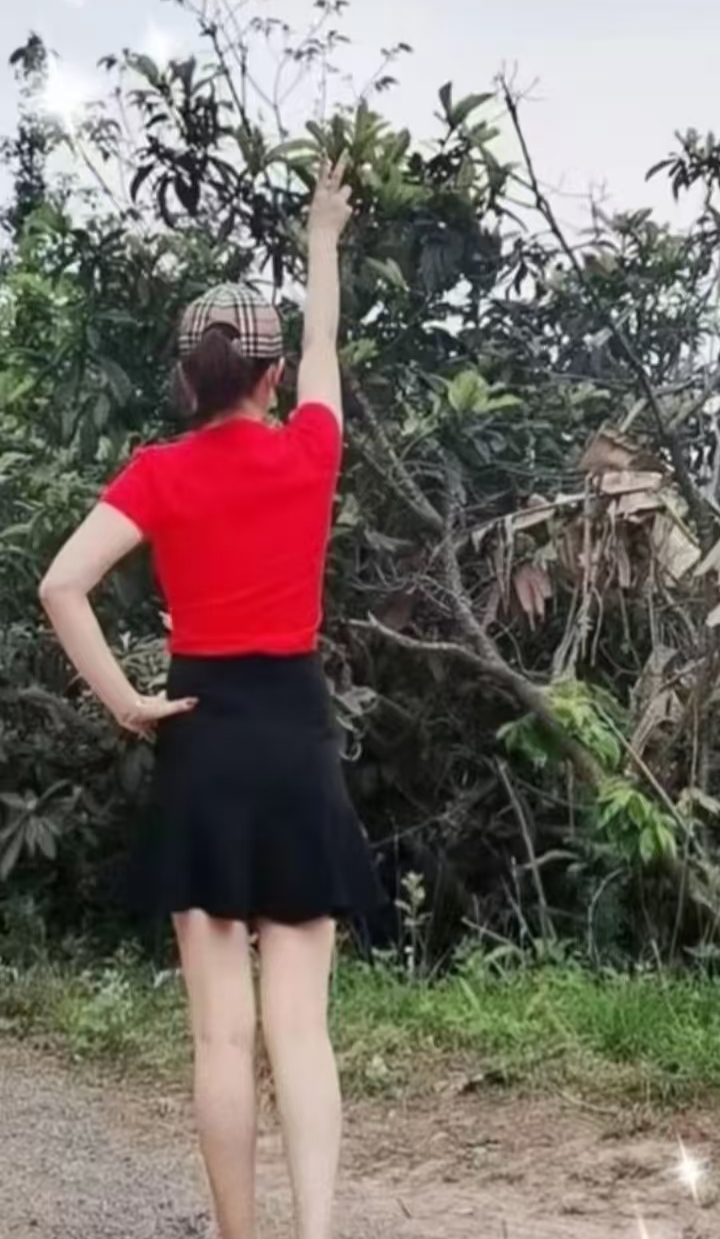 龙泉驿区白嫩美腿辣妹晓蕊