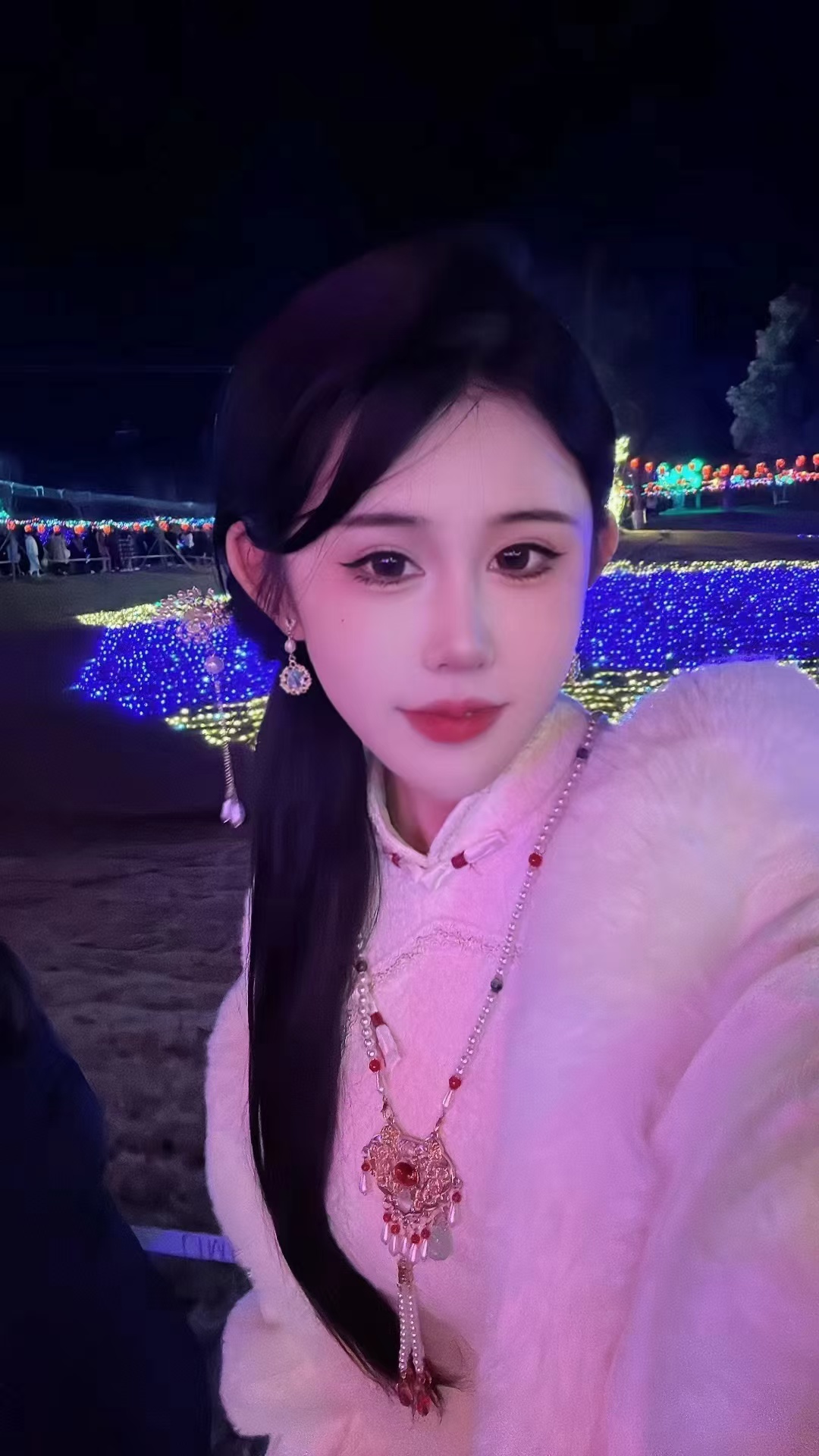 金地广场热辣迷人大宝贝