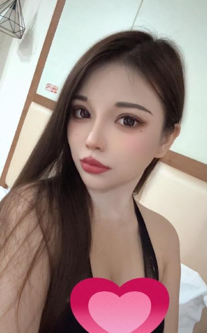 万柏林性感大奶小姐姐