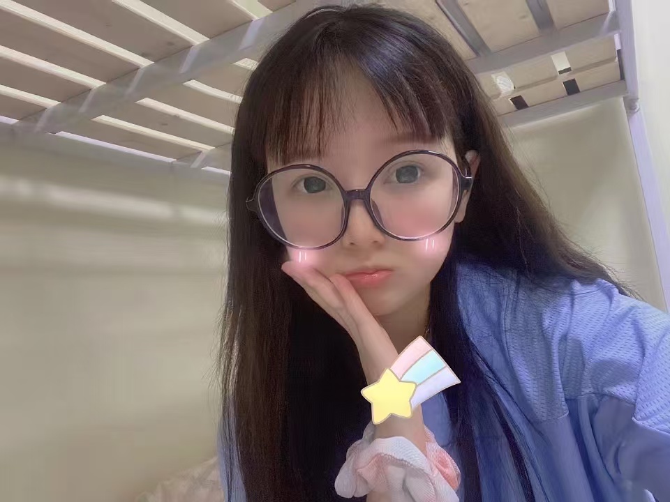 乖巧制服肉感萌妹