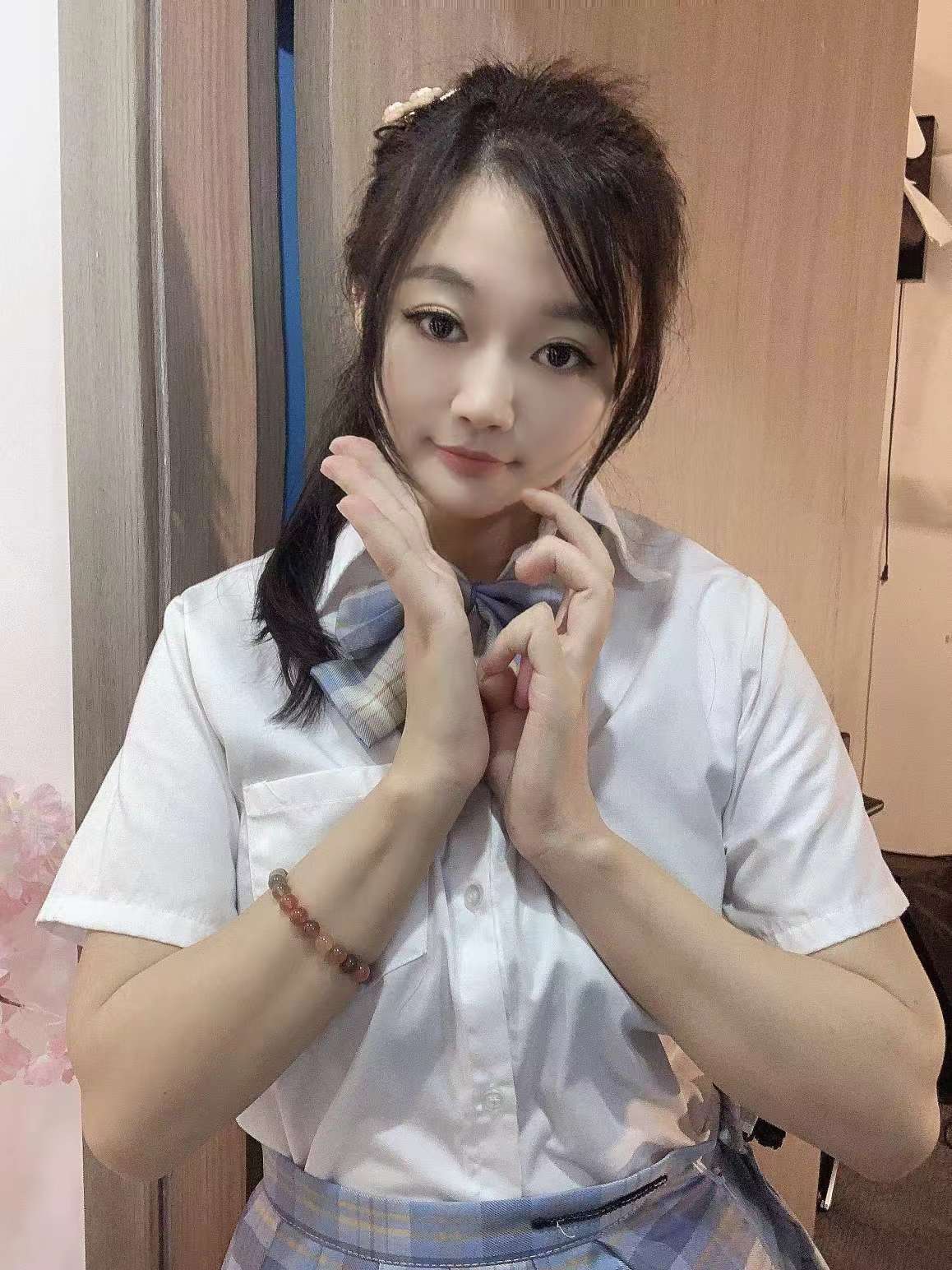 一个人有一个人的自由，两个人有两个人的甜蜜