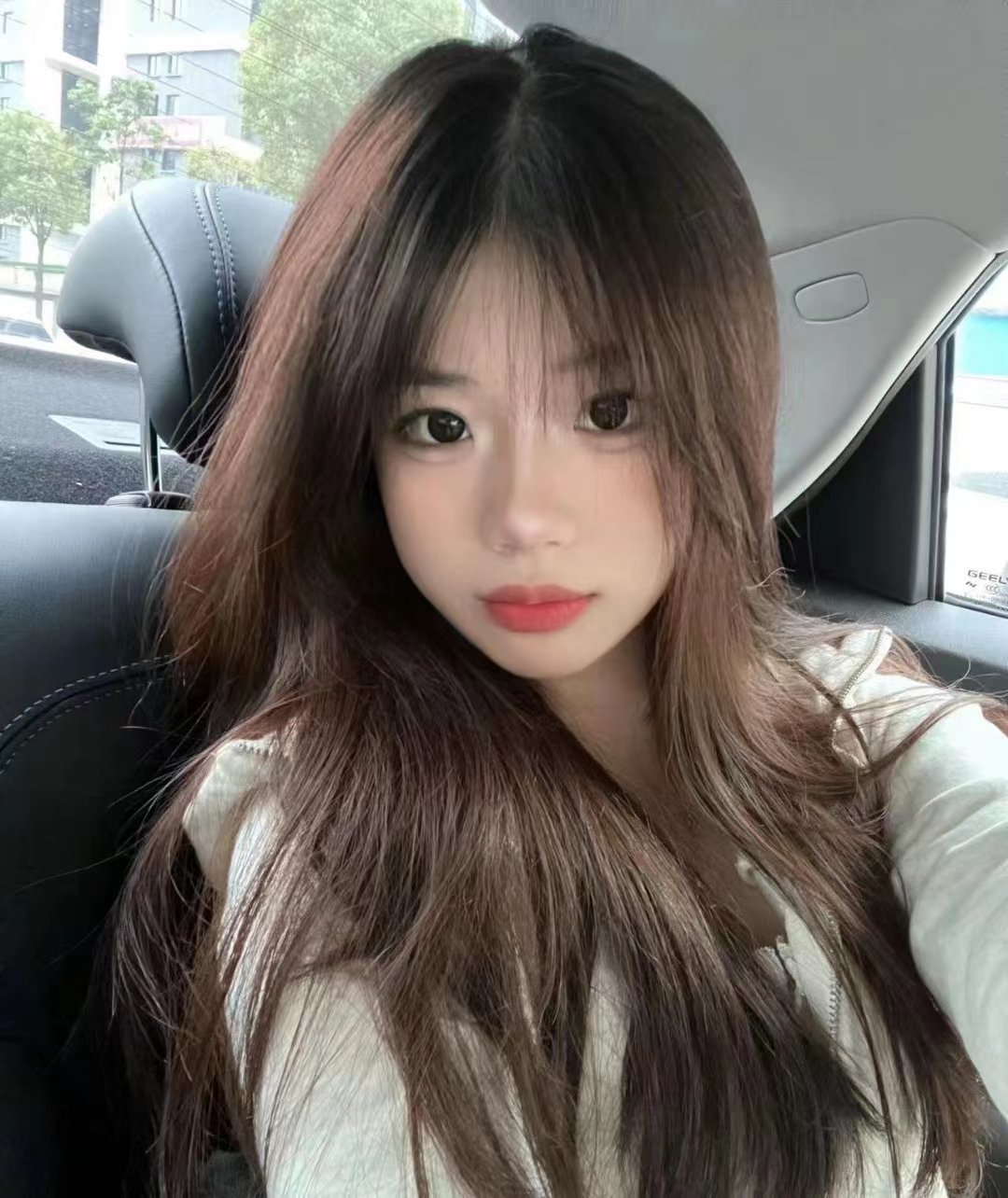 洪山白嫩甜妹暖暖