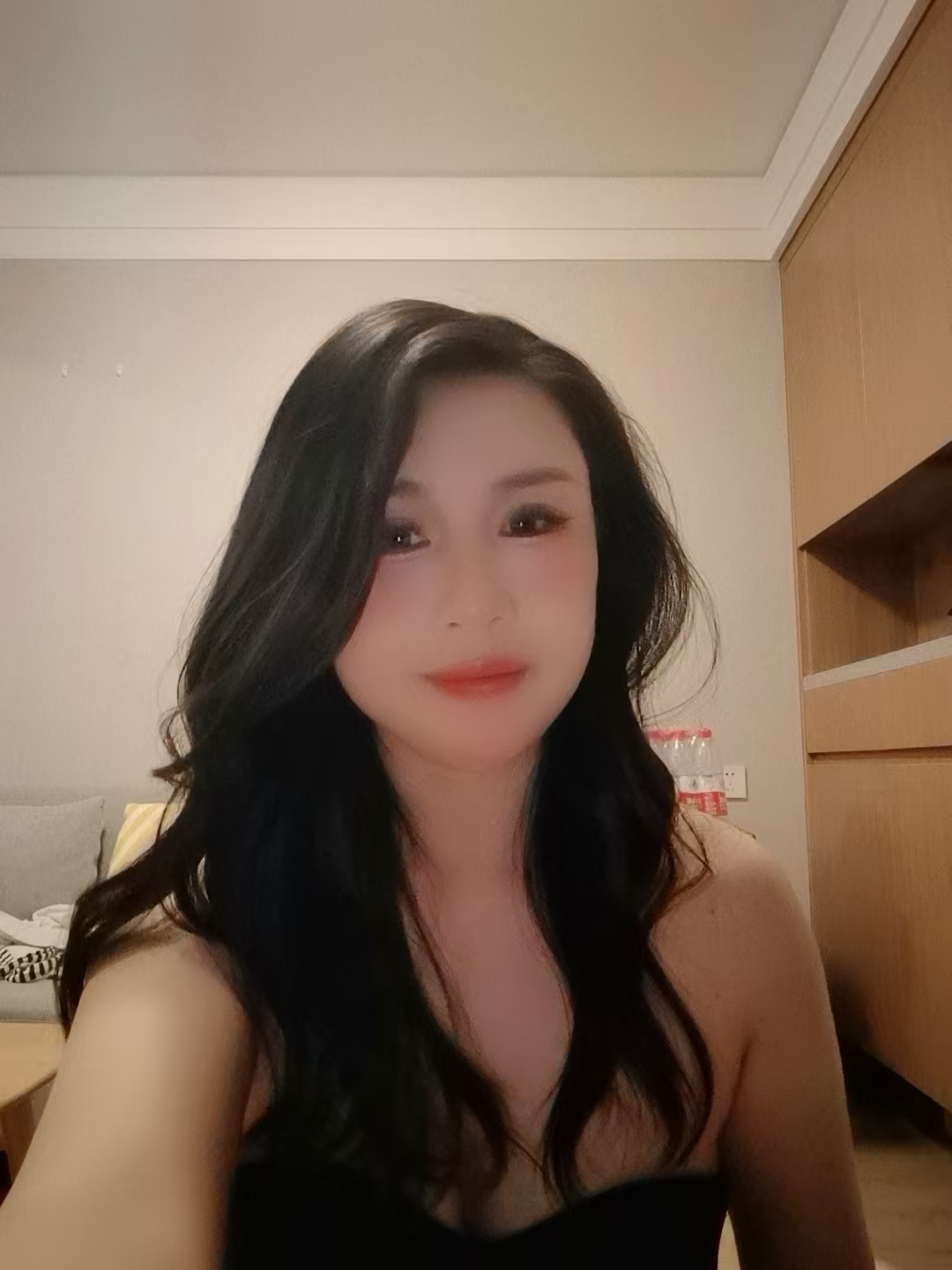 汉阳性感御姐腿长